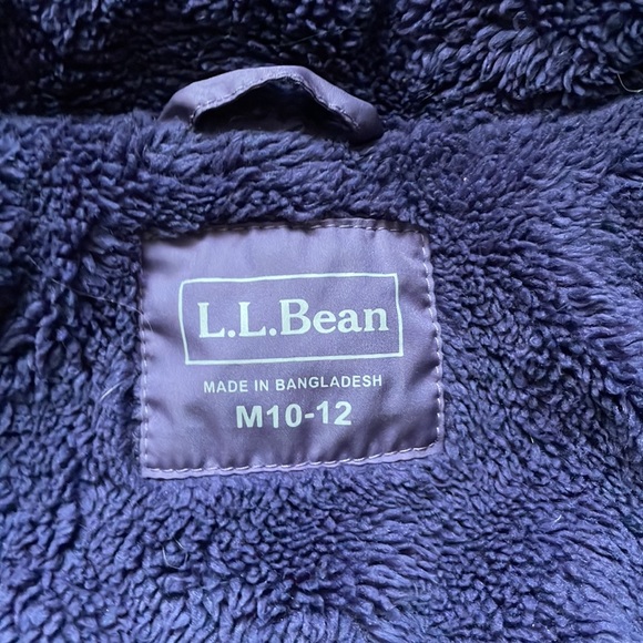 LL Bean puffer jacket - Picture 2 of 6